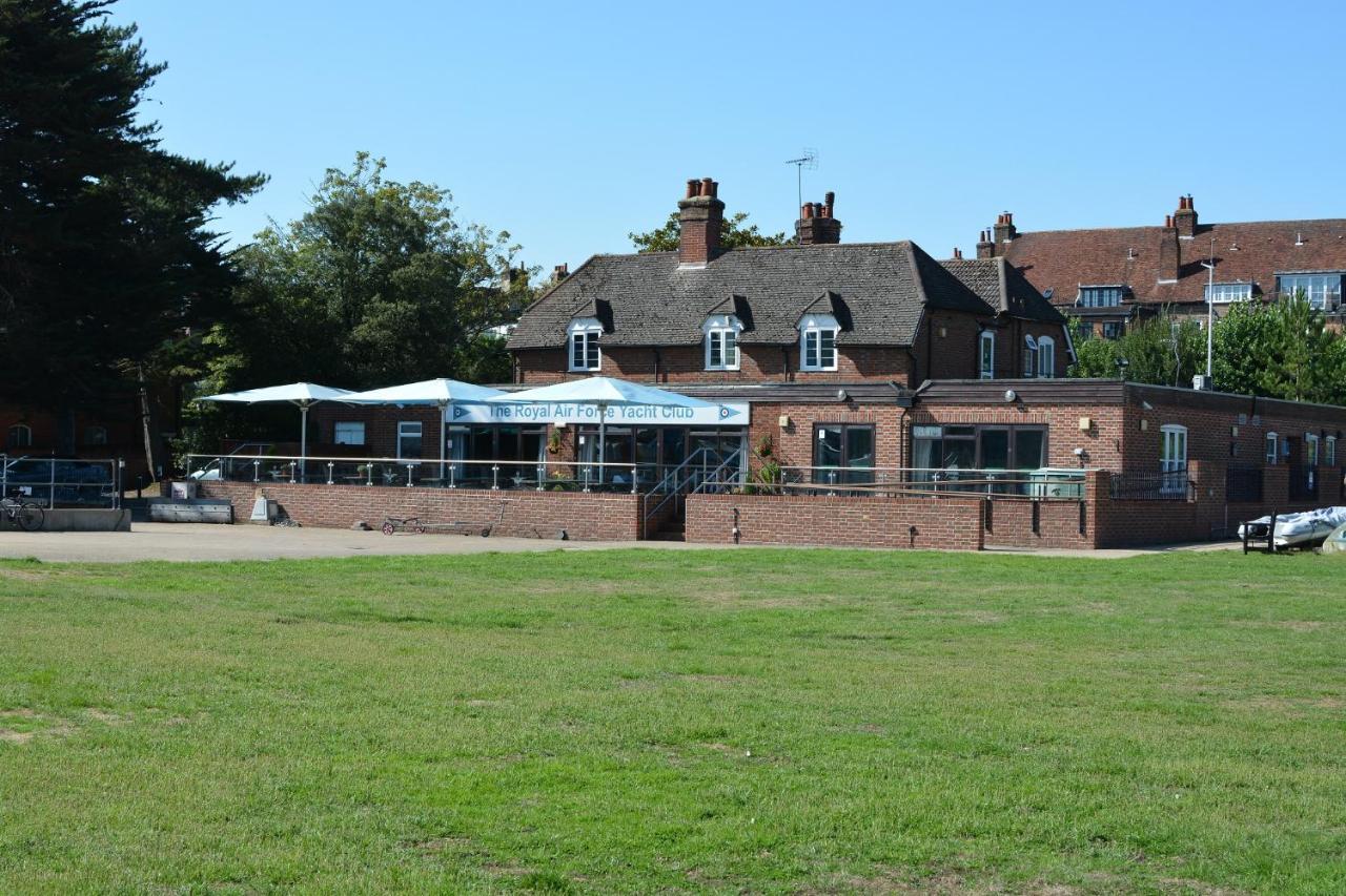 Riverside House Hamble-le-Rice Exterior foto